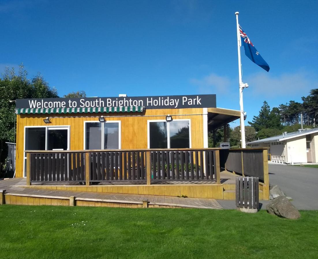 South Brighton Holiday Park Крайстчерч Екстер'єр фото